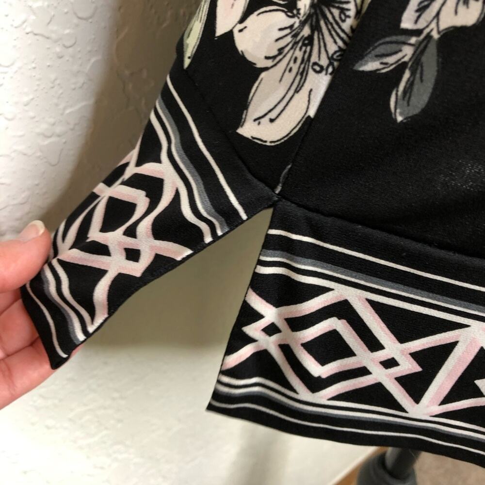 WHBM black white pink floral sleeveless cowl neck top size Extra Small XS - Picture 5 of 13